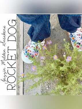 Rocket Dog Women’s Floral Jazzin Malden Plimsolls